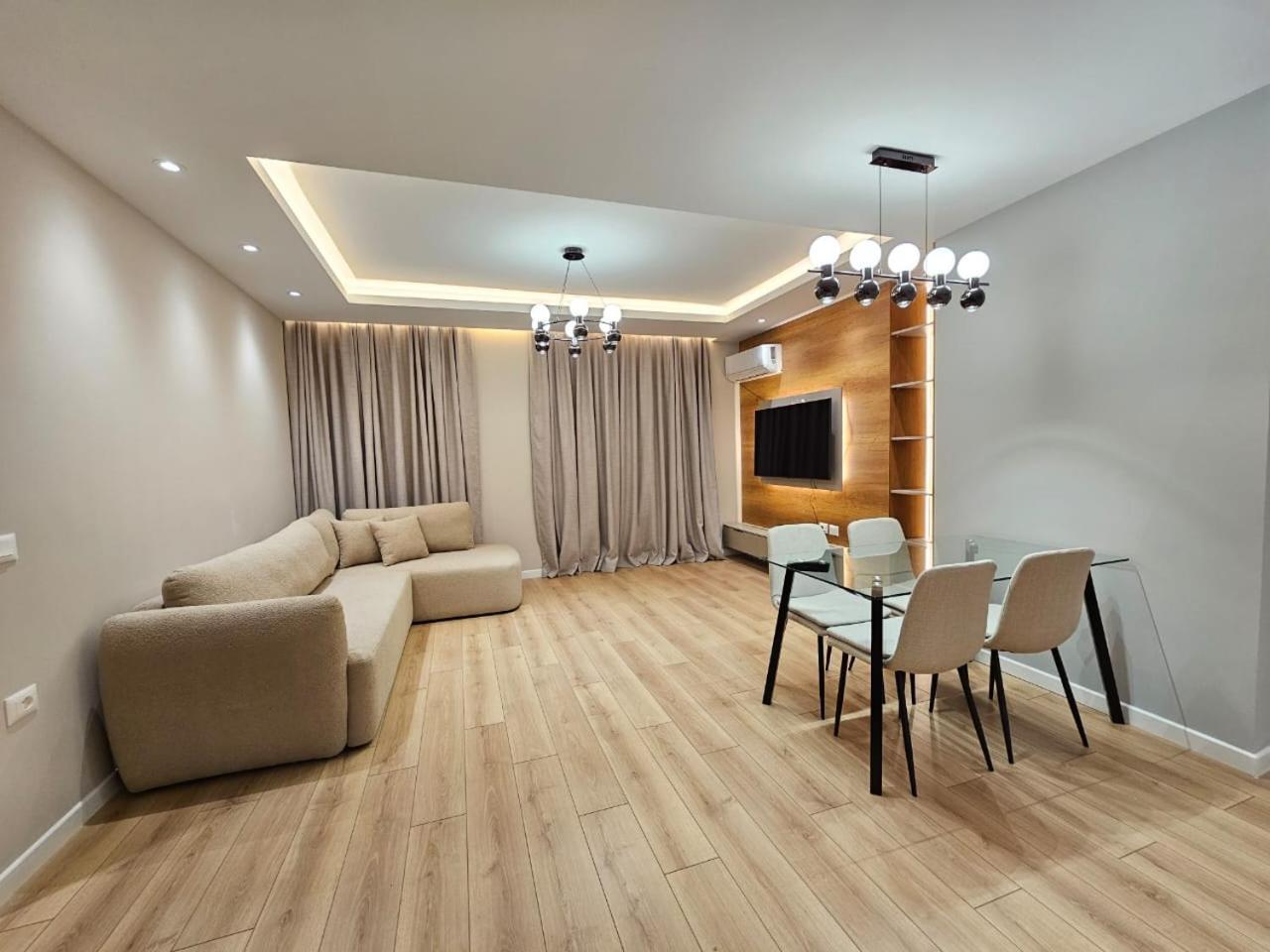 Miku Apartment-Modern 2Bedroom In Prime Location Tiranë Ngoại thất bức ảnh